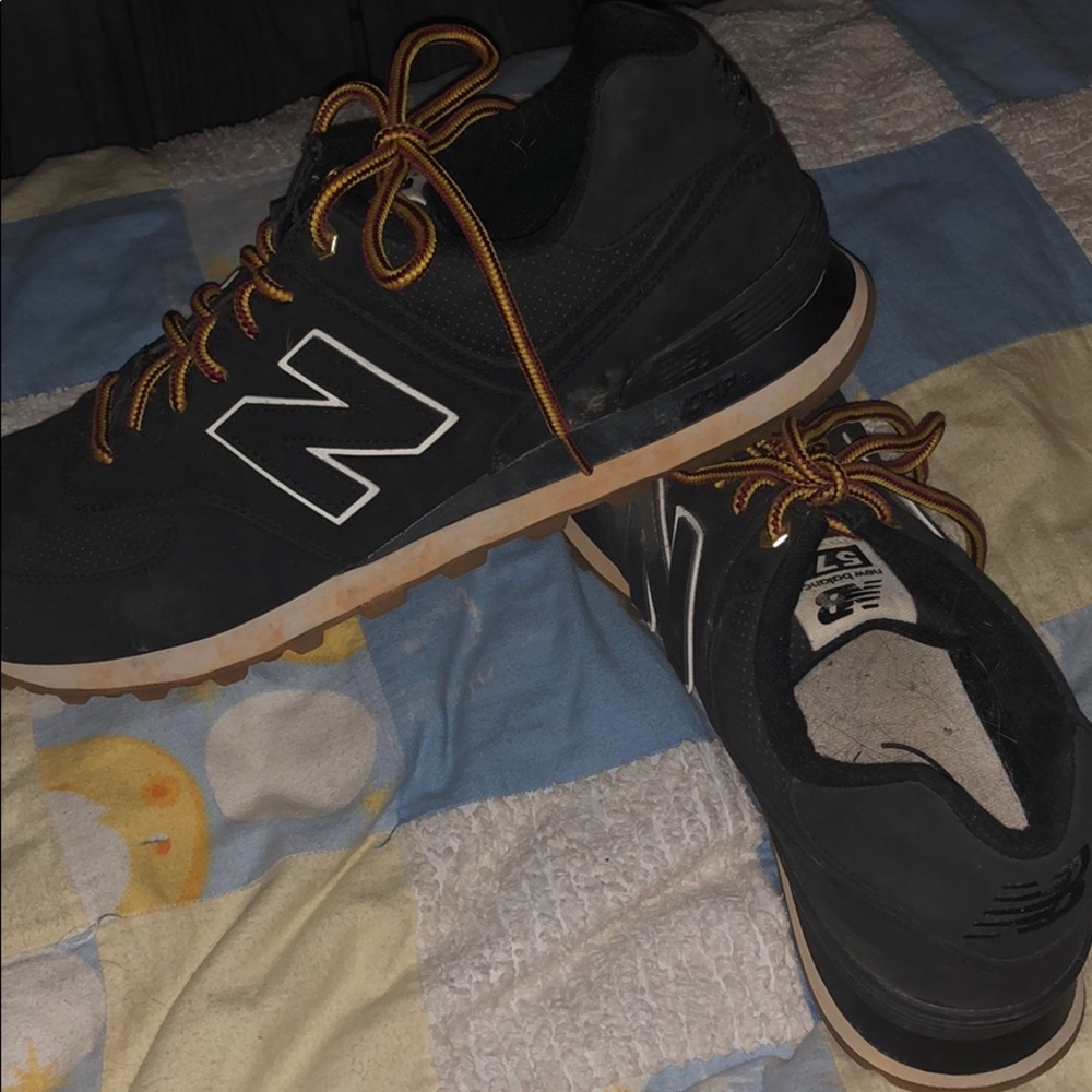 New Balance 574 shoes - Picture 3 of 4